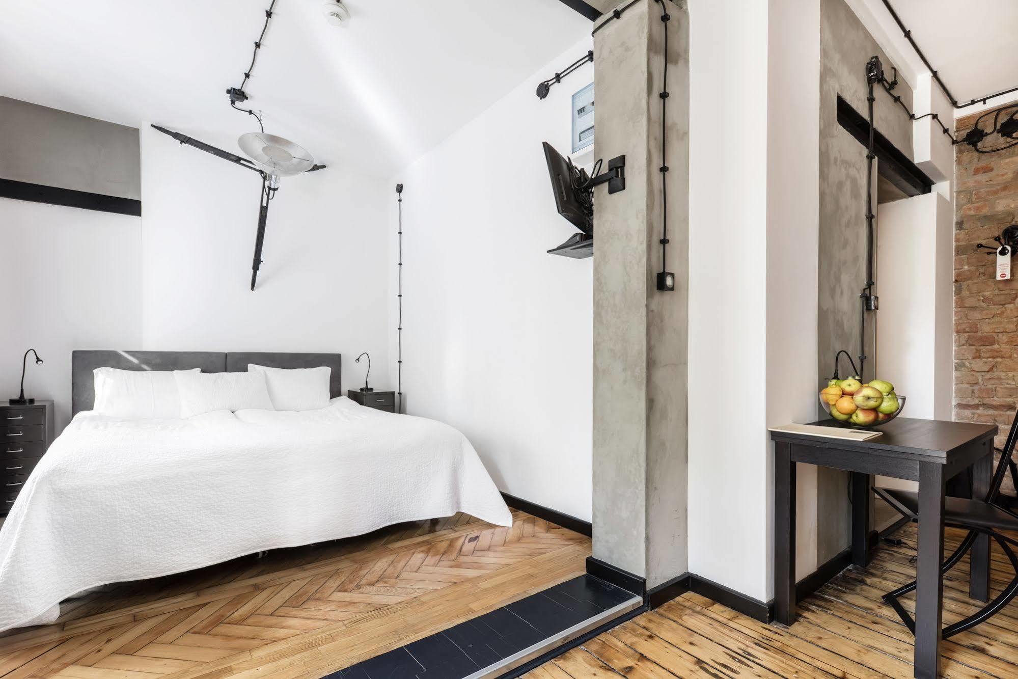 Arthotel Stalowa 52 Warschau Exterior foto